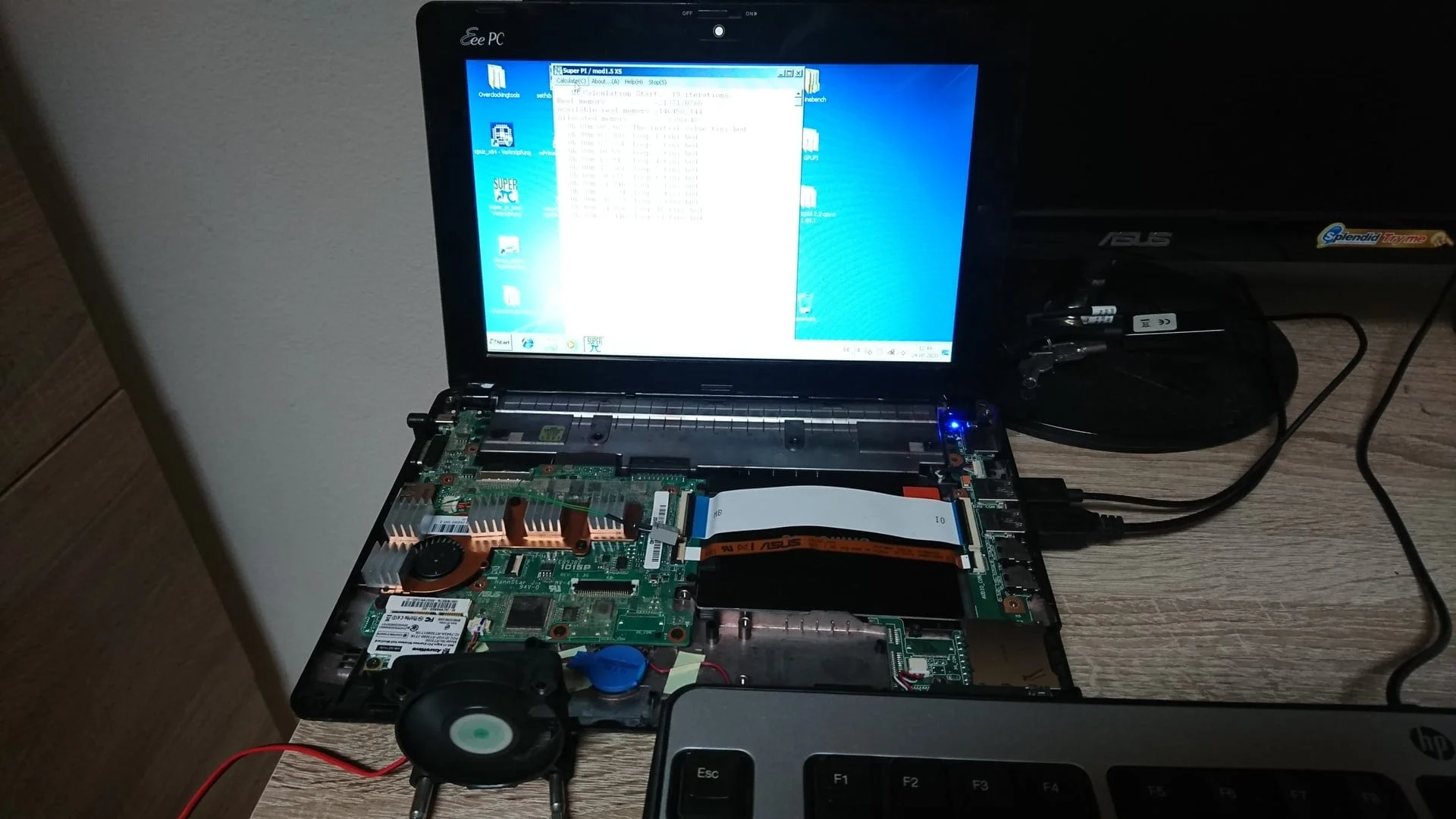 Aperacer sets five records with Intel Atom N455 mobile processor
