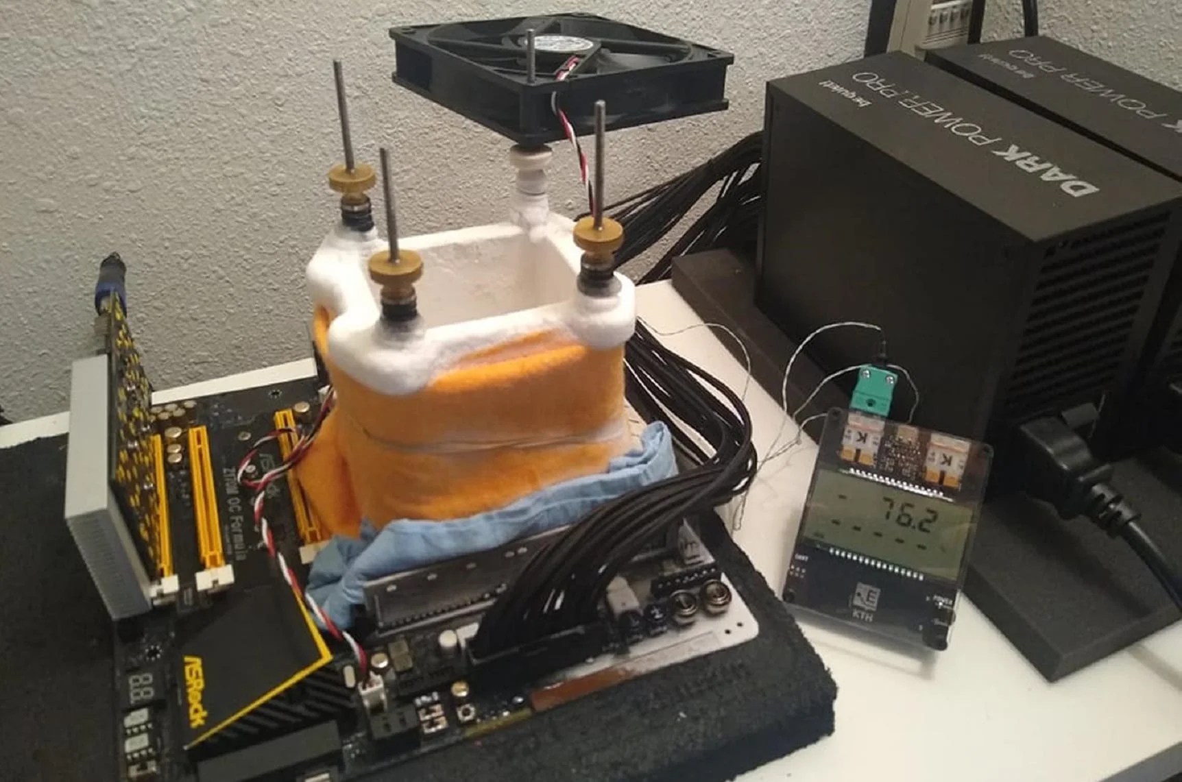 mllrkllr88 sets Cinebench R20 global record with Core i3-7350K at 6626MHz