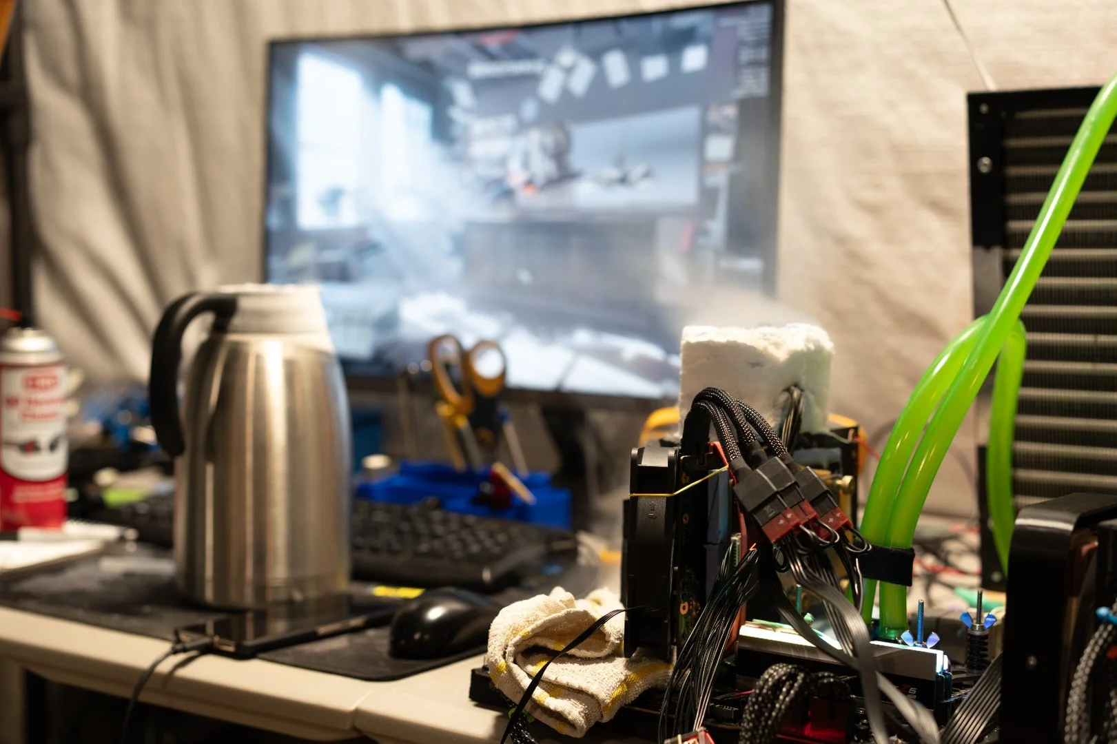 RTX 4090 shines bright again: Splave sets two Unigine Superposition records
