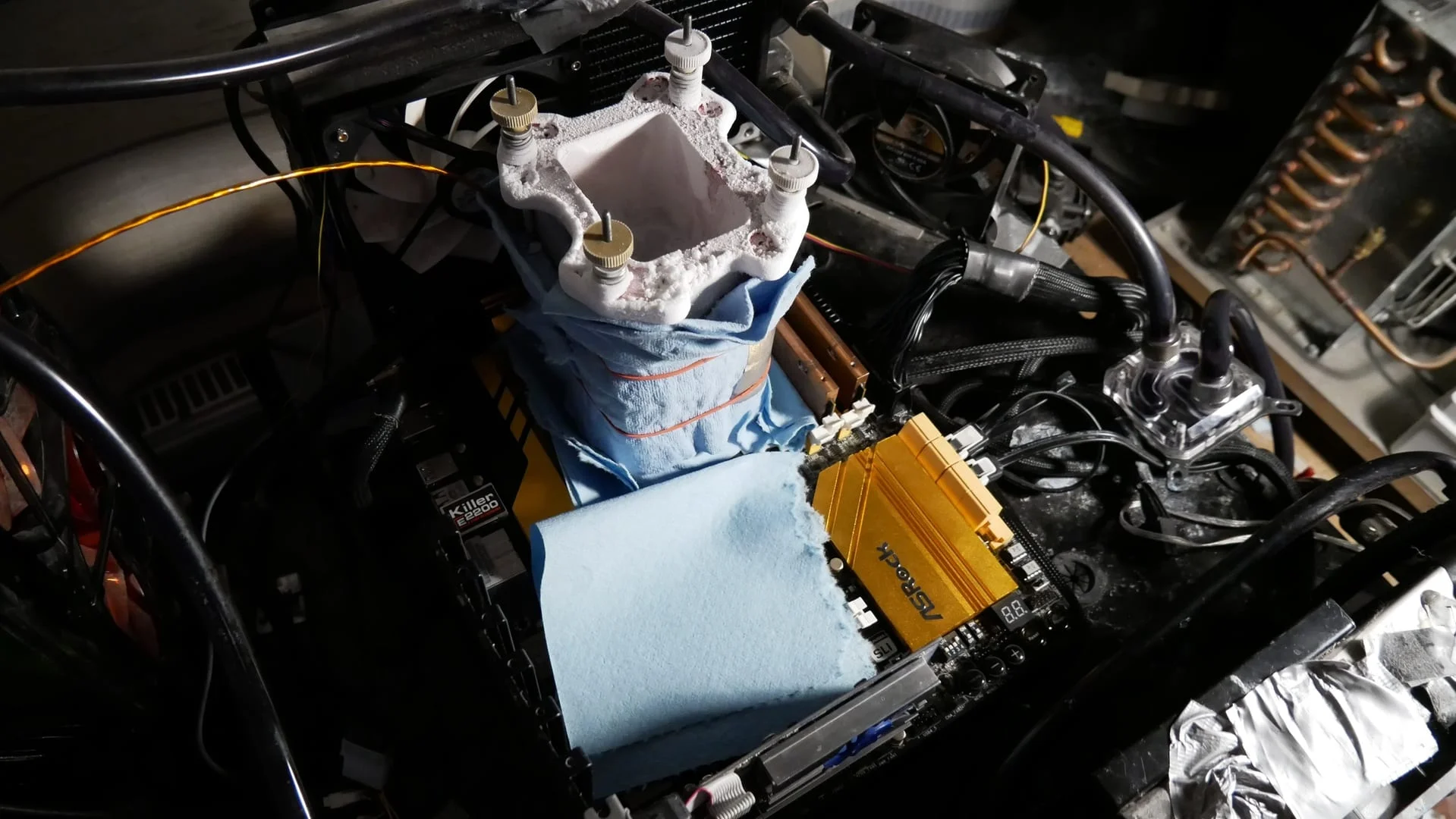 Luumi tops the Intel Core i7-4790K overclocking leaderboard