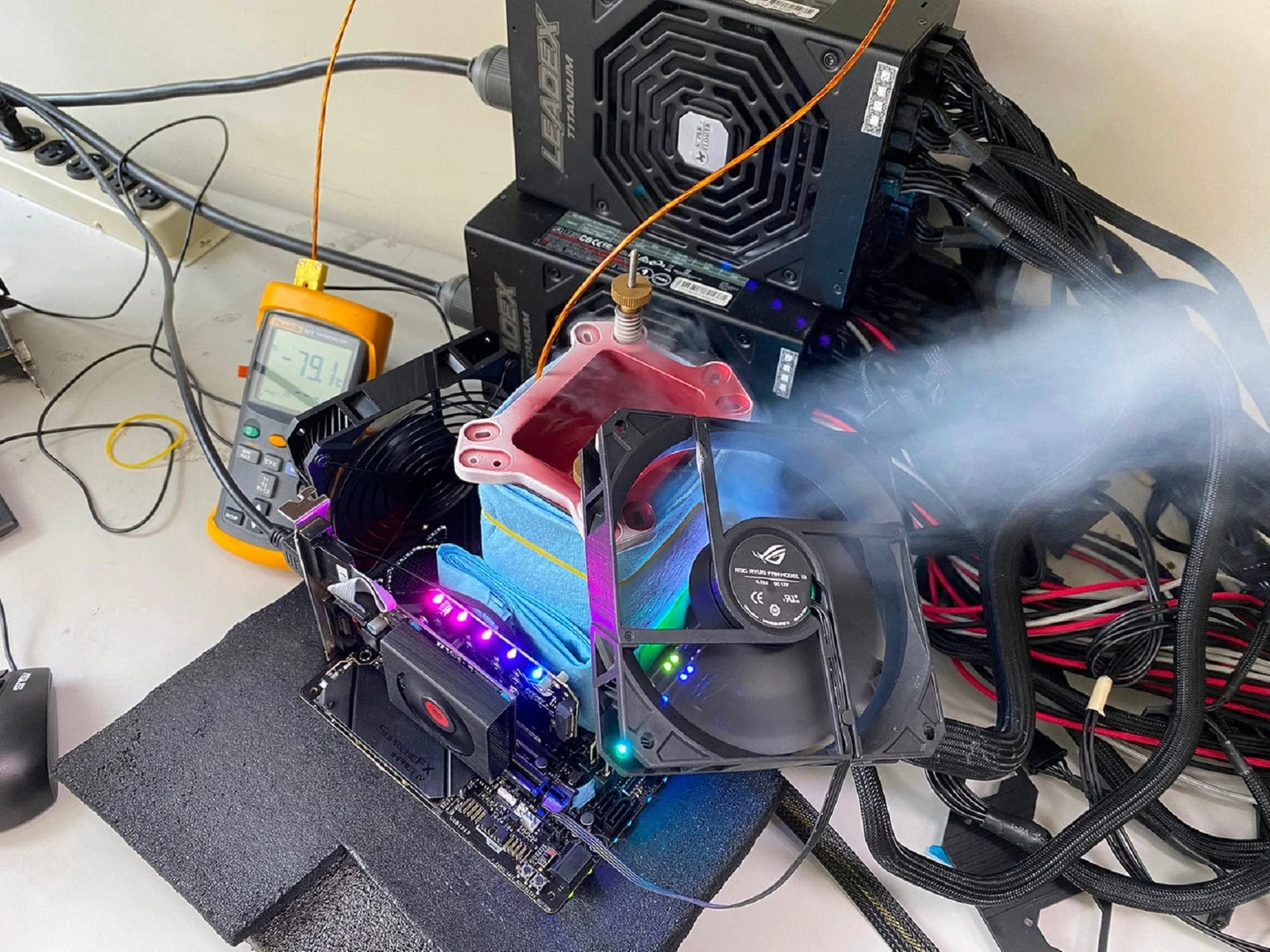 Safedisk overclocks Ryzen 7 3800XT to 5823 MHz, sets absolute 8-core CPU record