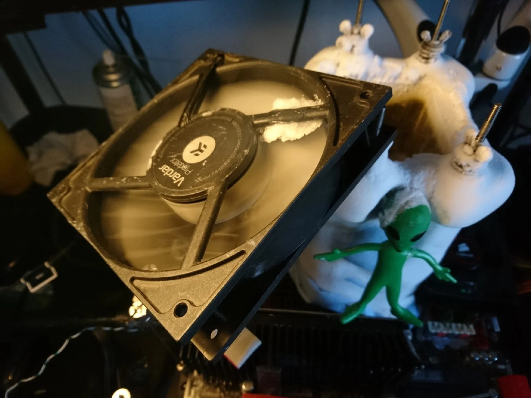 AMD FX-8350 hits 8059.56MHz, but only secures 83rd place globally