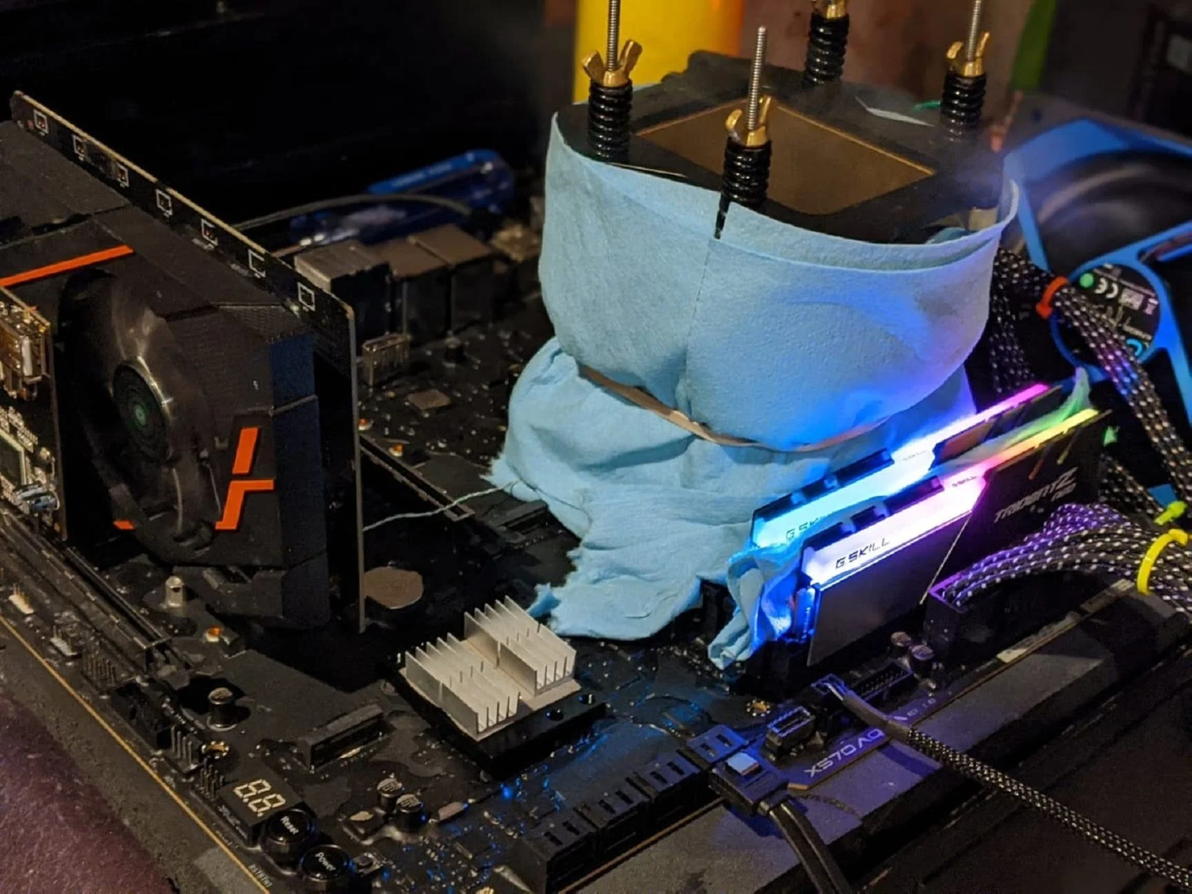 Overclocked AMD Ryzen 9 3900XT helps Splave smash two 12-core CPU records