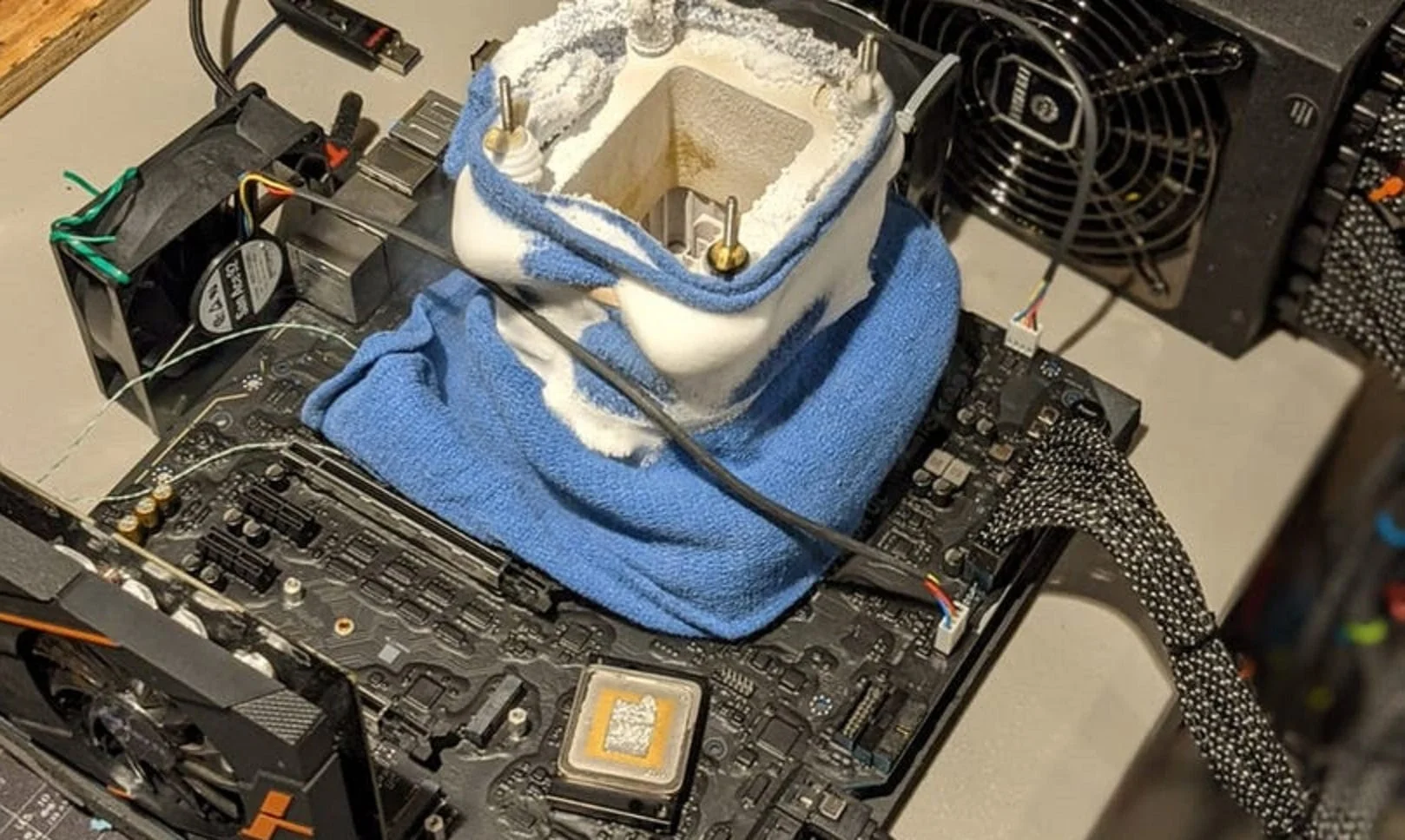 Overclocked i9-10900K earns Splave another 10-core overall record