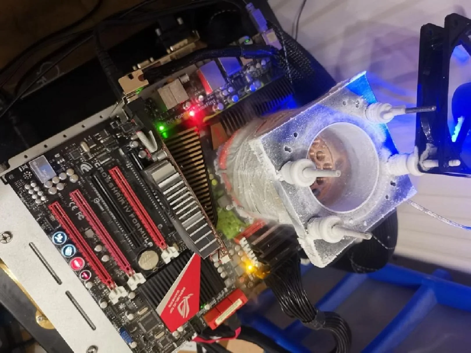 Phenom II X4 960T BE pushed to 6366 MHz as ObscureParadox sets HWBOT x265 Benchmark - 4k record