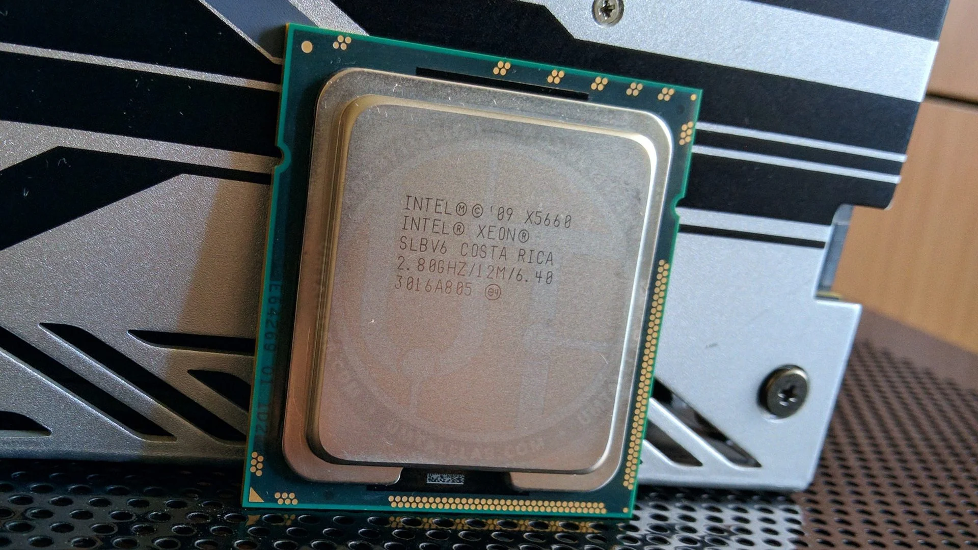 Overclocking the Intel Xeon X5660 [B1, Westmere-EP]